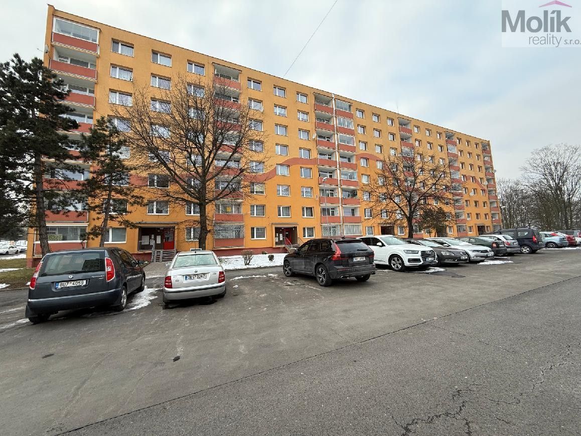 Pronájem byt 2+1 - Sídliště Za Chlumem, Bílina, 62 m²