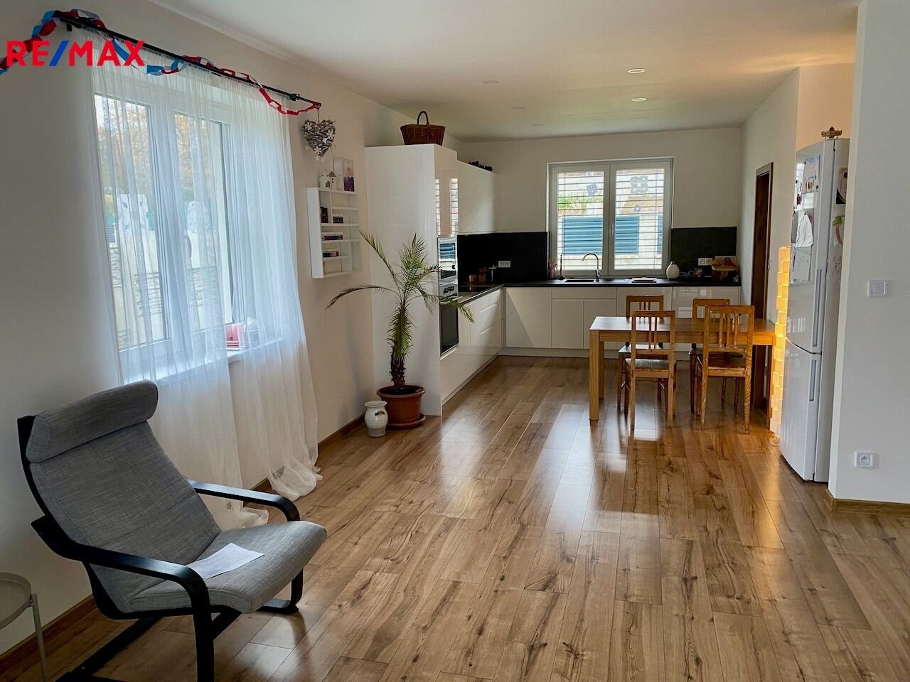 Pronájem rodinný dům - Krhanice, 144 m²