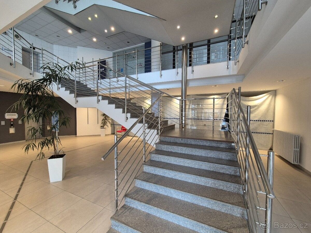 Pronájem kancelář - Březnice, 760 01