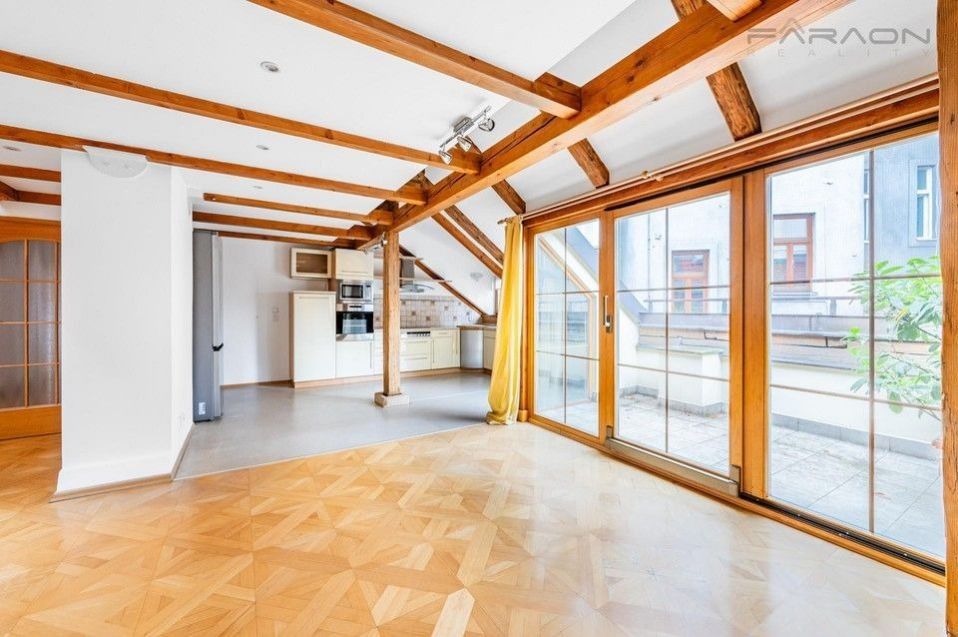 4+kk, Truhlářská , Praha Nové Město, 221 m² - 1