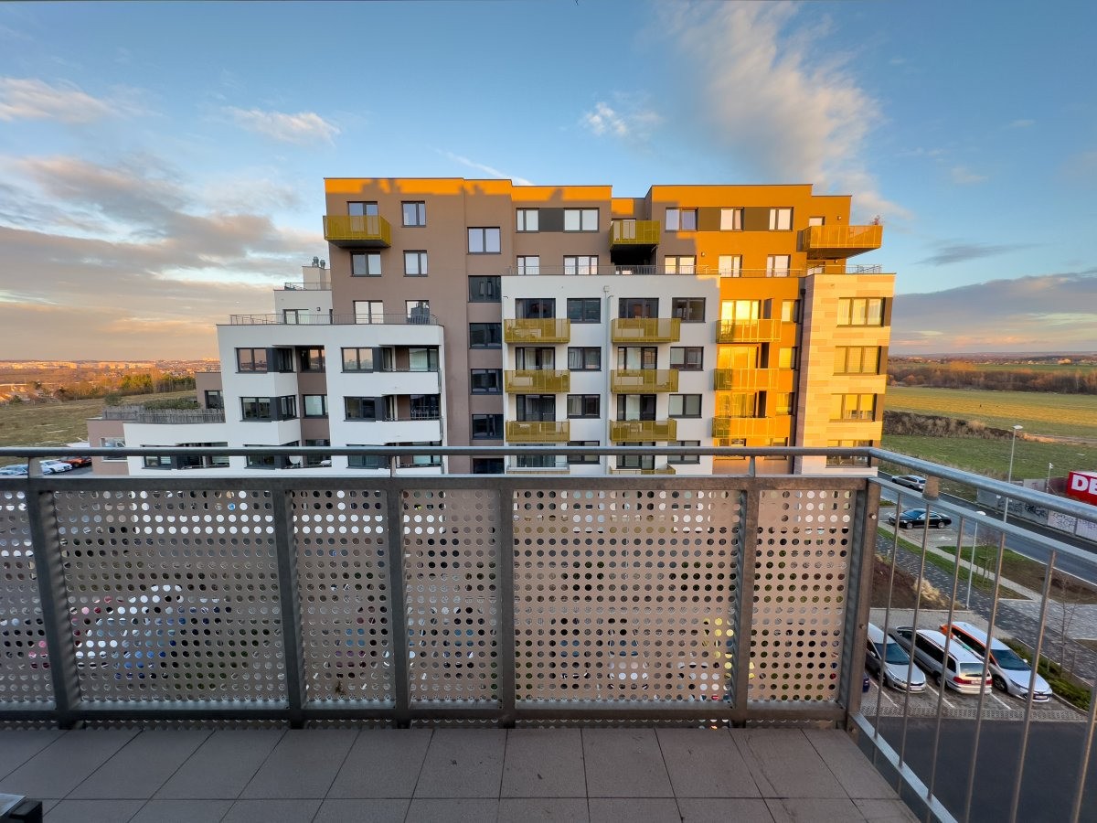 Byt 2+kk – Praha, Dolní Měcholupy – další