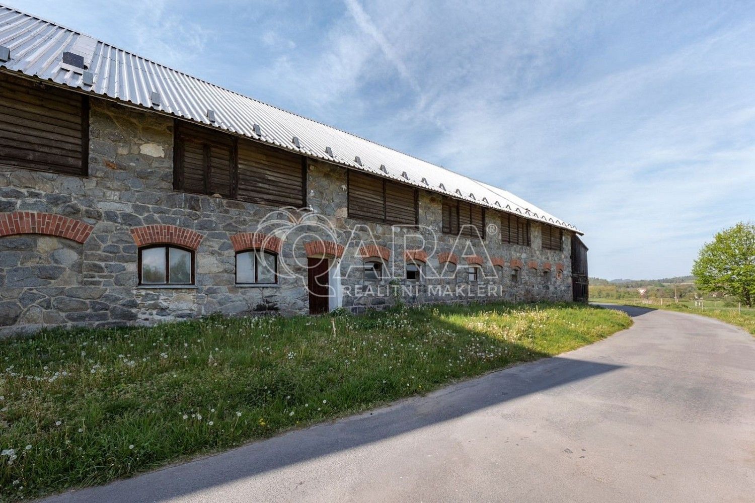 Sklady, Kolinec, okres Klatovy, Plzeňský kraj, 260 m² - 1