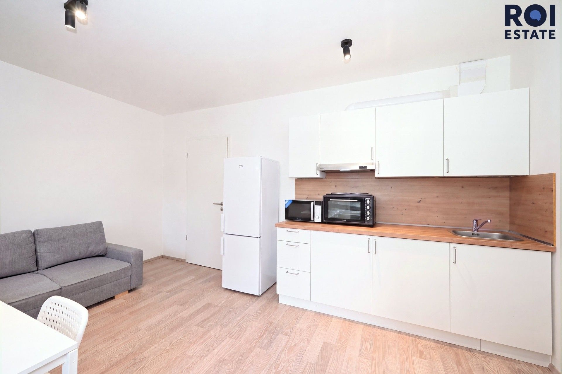 1+kk, Karla Čapka, Unhošť, 24 m² - 1