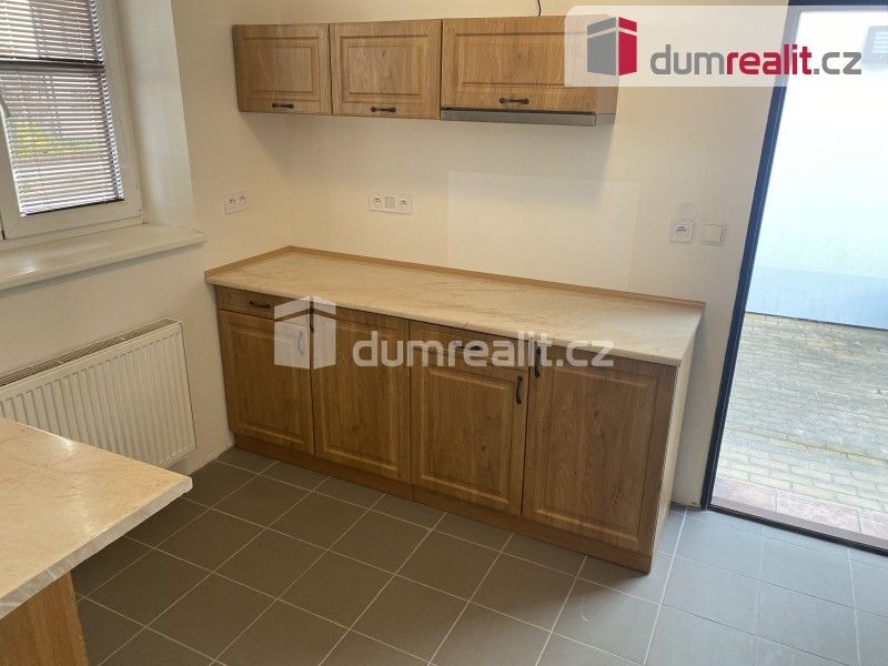 Pronájem byt 1+1 - Školní, Břeclav, 28 m²