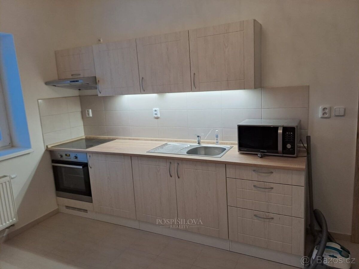 Pronájem byt - Kladno, 273 09