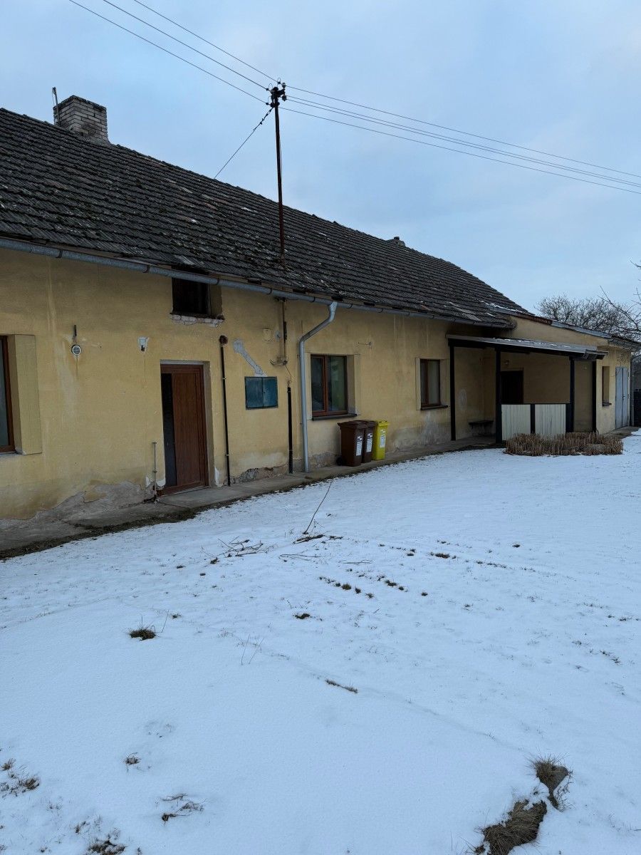 Prodej rodinný dům - Lohenice, Přelouč, 125 m²