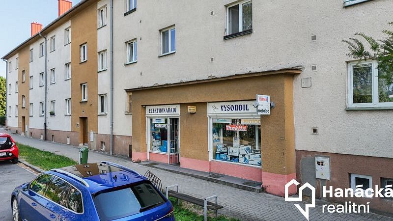 Obchodní prostory, 115 m²
