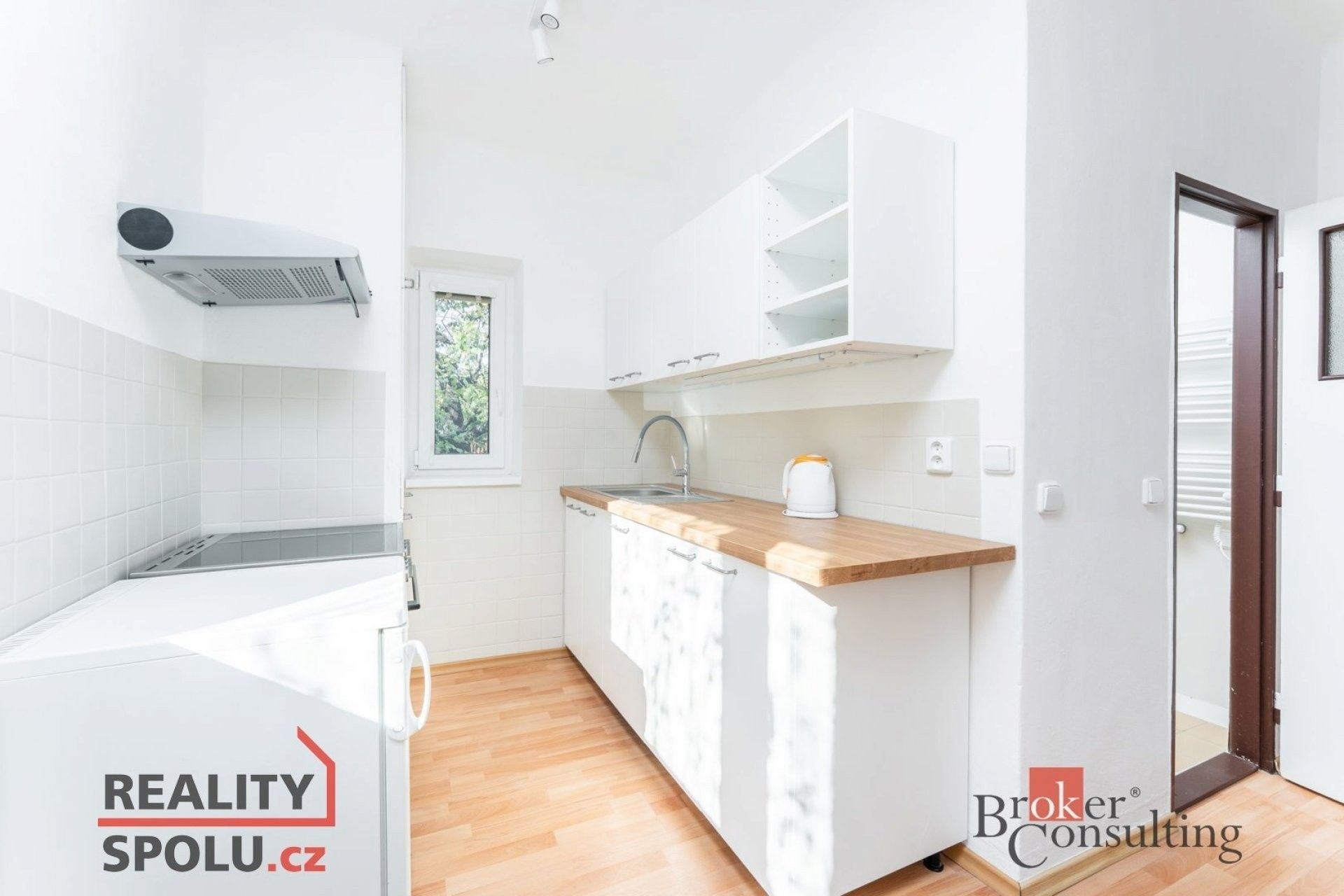 Pronájem byt 2+1 - K pastvinám, Praha, 46 m²