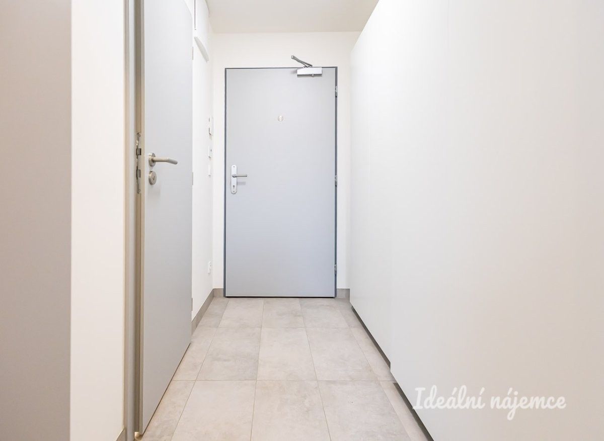 1+kk, Praha 15, Praha, 35 m² - 1