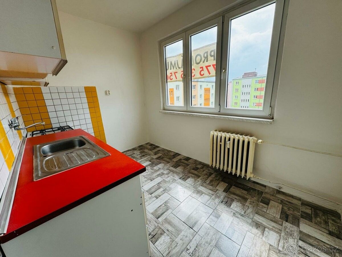 Pronájem byt 2+1 - Chodov u Karlových Var, 357 35, 54 m²