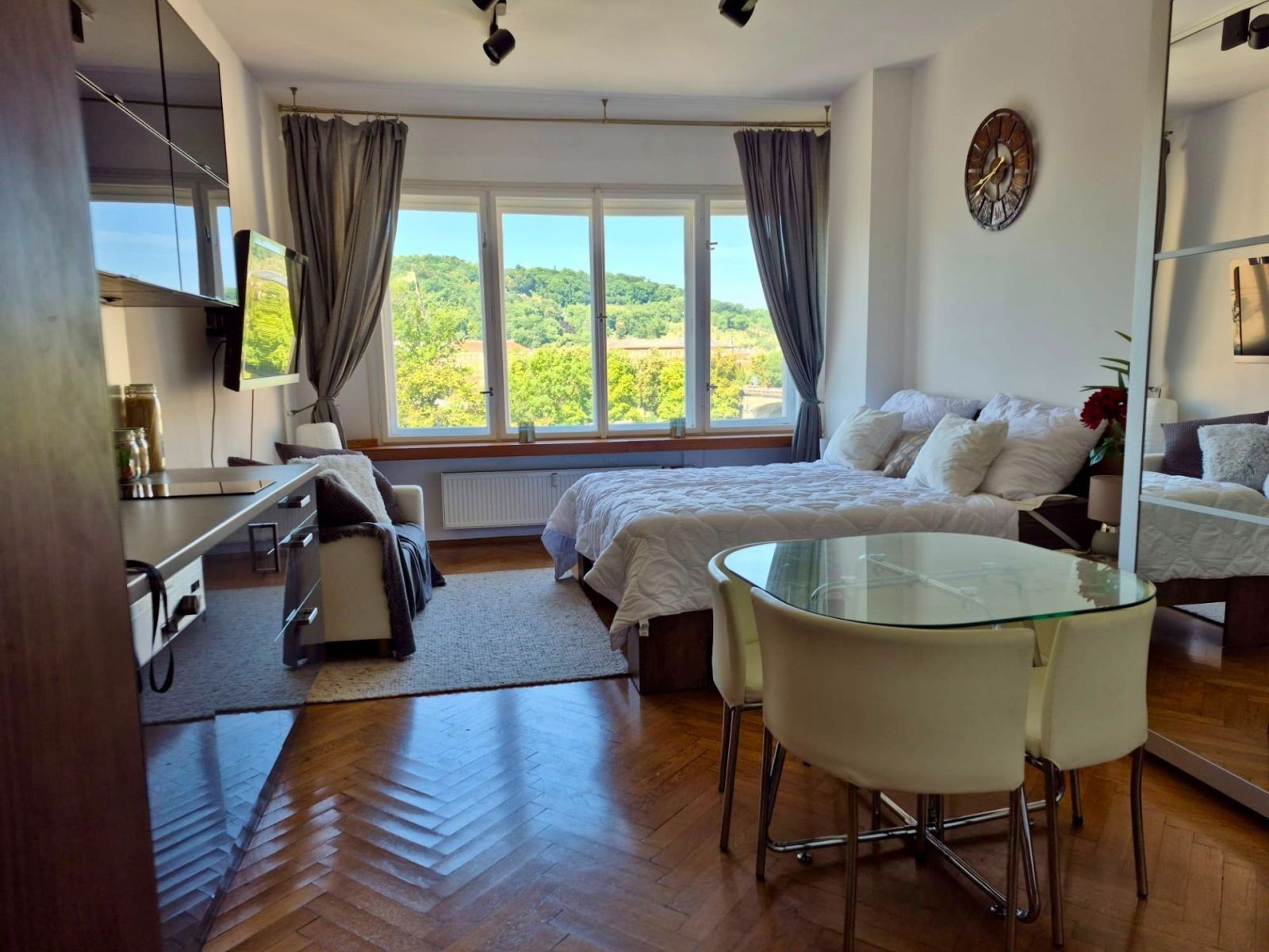 1+kk, Masarykovo nábřeží, Praha - Nové Město, 32 m² - 1