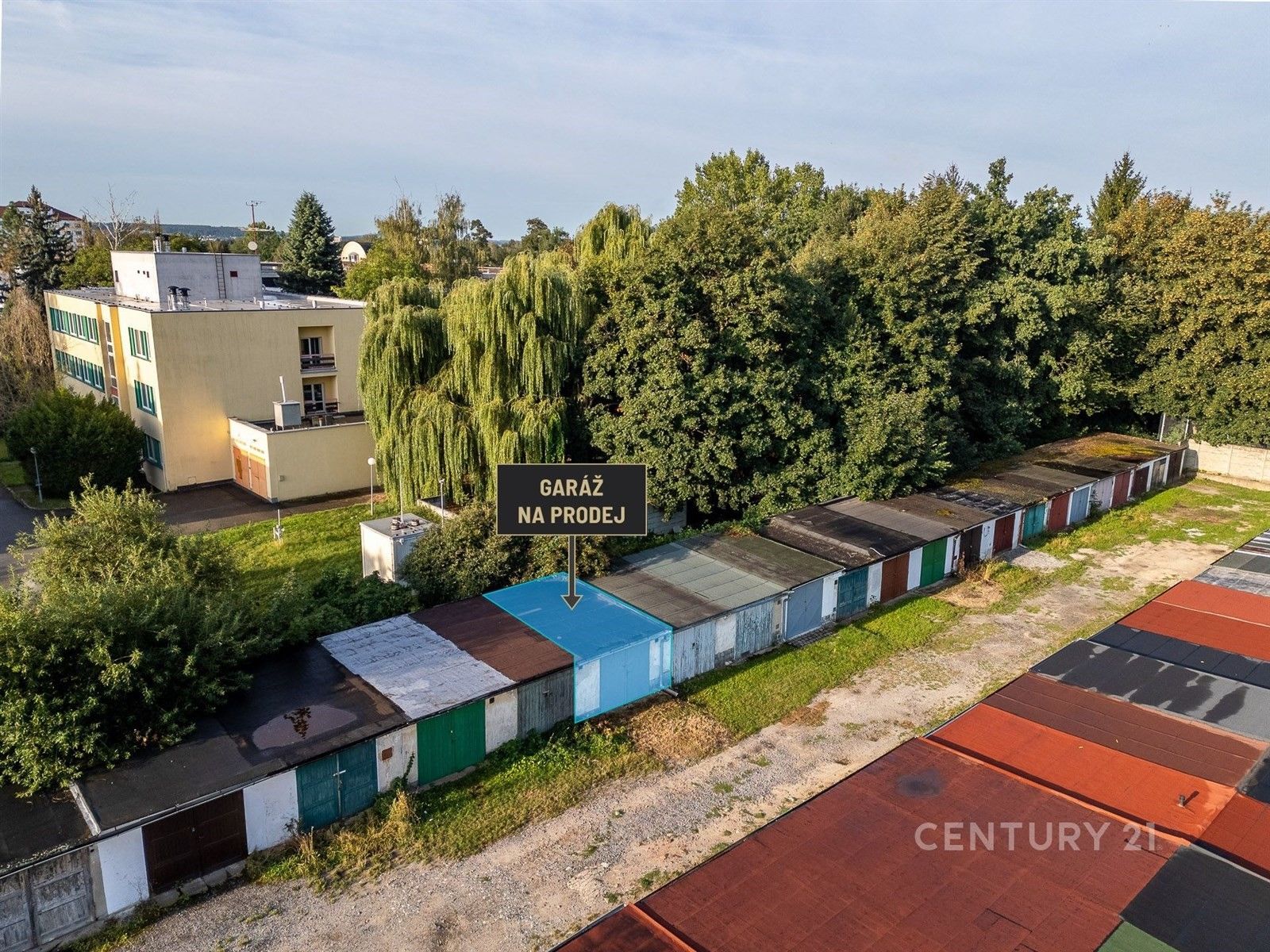 Garáže, Bachmačská , České Budějovice 7, 16 m² - 1
