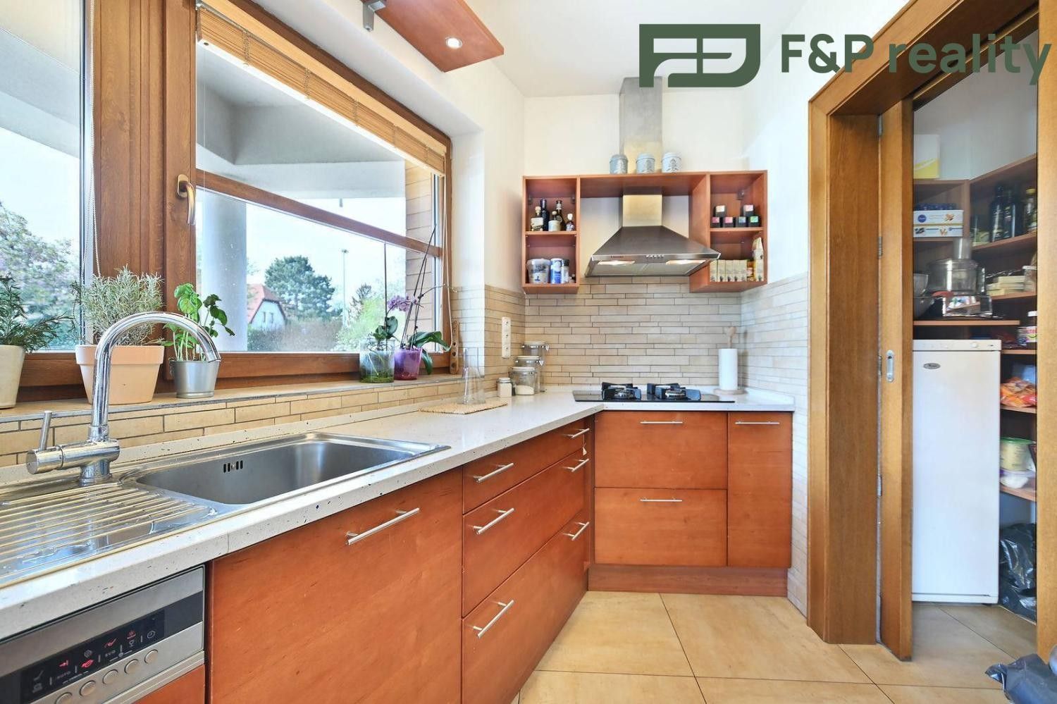 Pronájem vila - Rozdělovská, Praha, 412 m² - 5