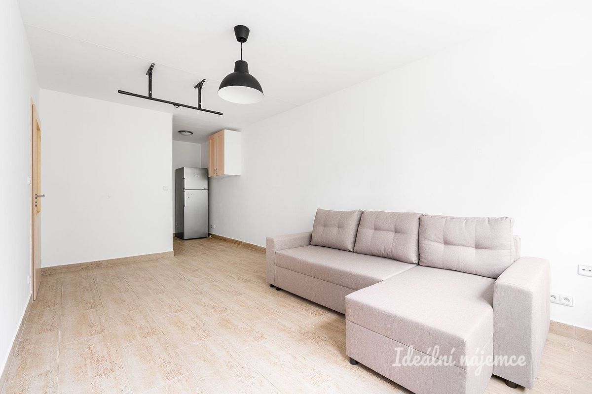 2+kk, Sezemínská, Praha, 43 m² - 2