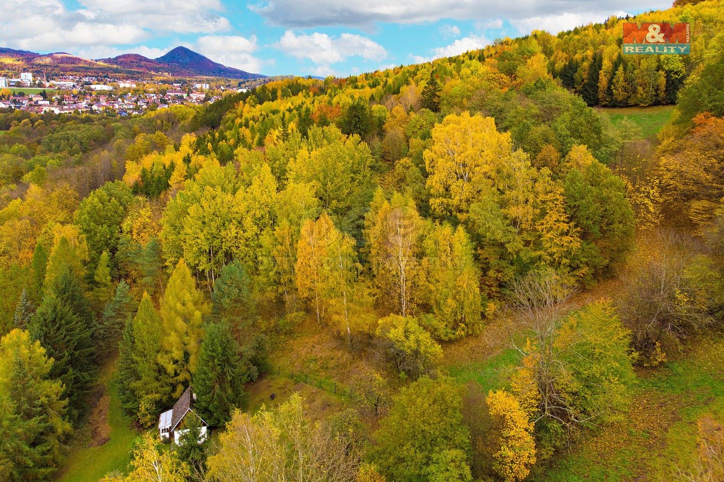 Les, 3 004 m²