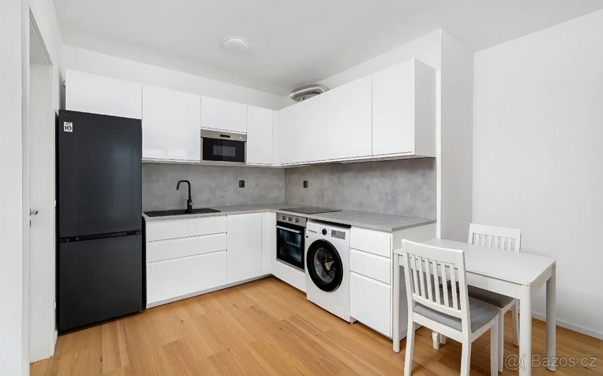 Byty, Mělník, 276 01