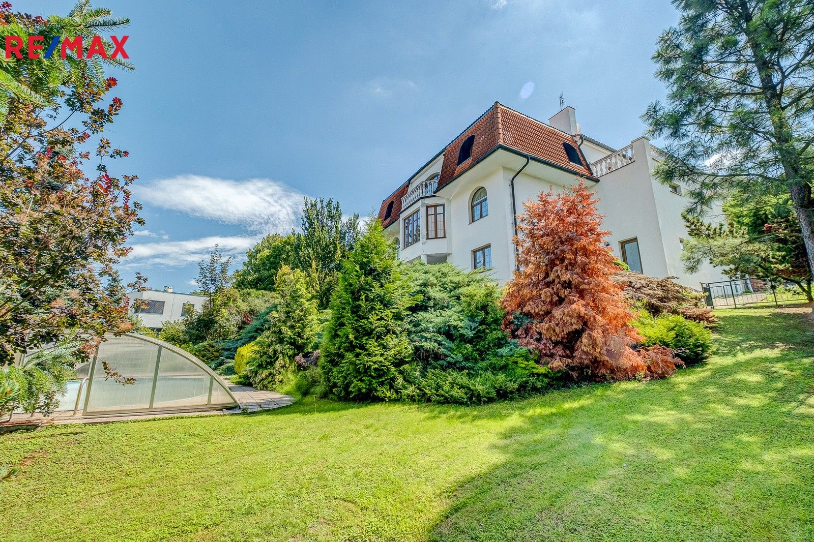 Rodinné domy, Na dlážděnce, Praha, 450 m²