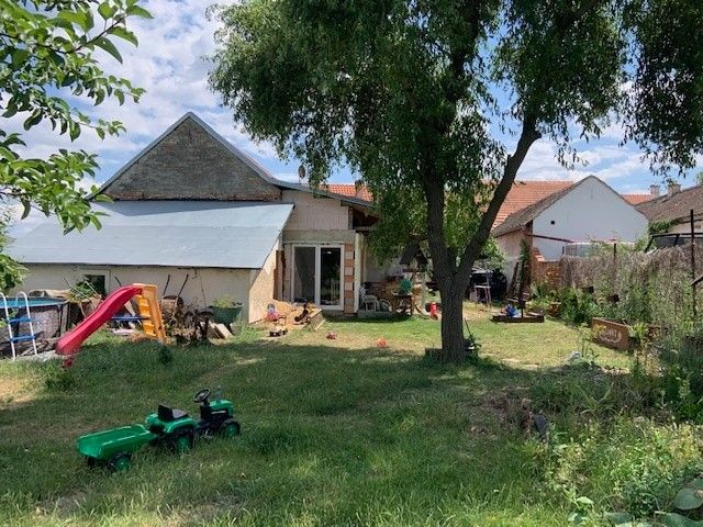 Rodinné domy, Drnholec, 691 83