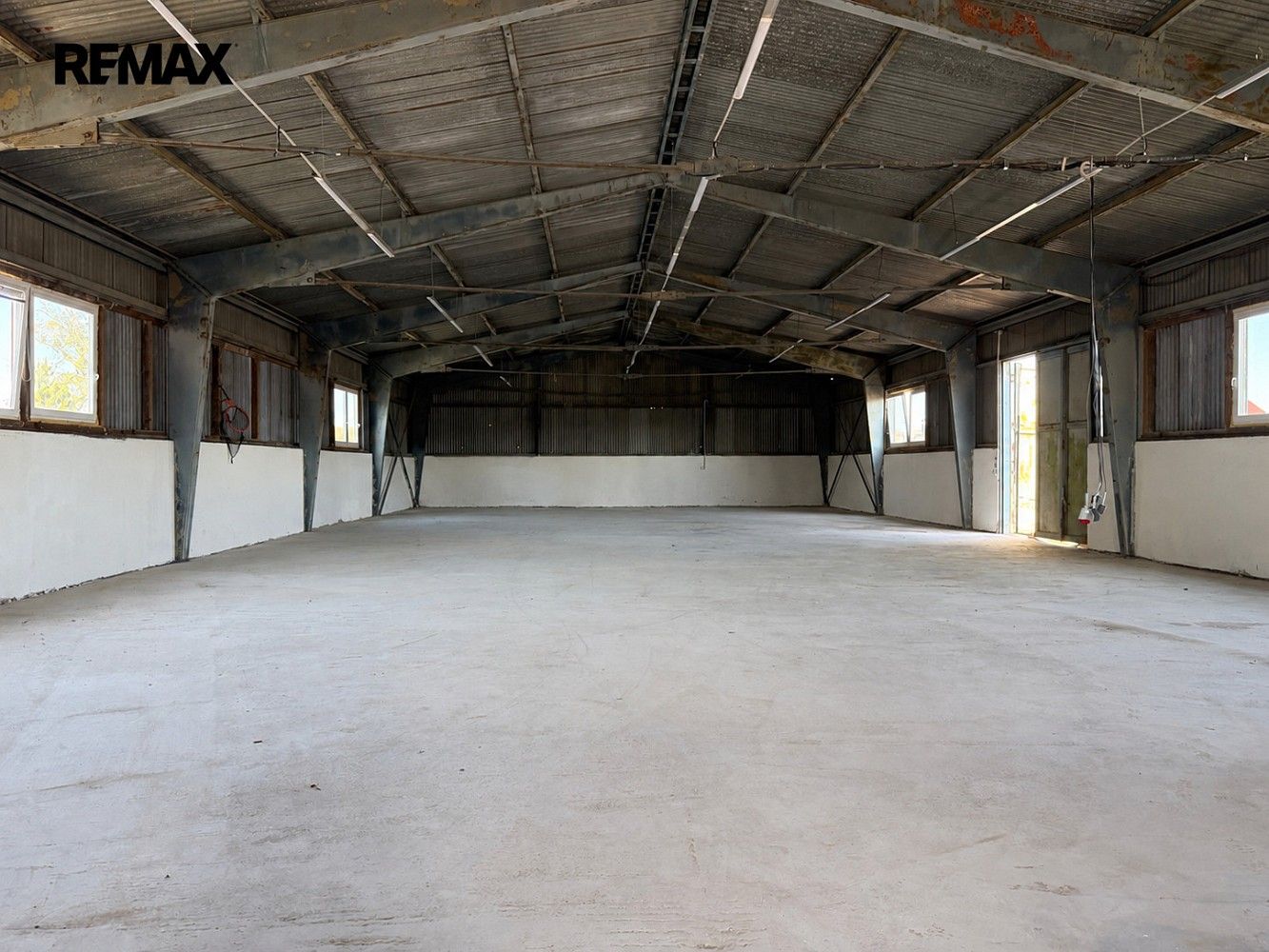 Sklady, Dolní Kounice, okres Brno-venkov, 350 m² - 1