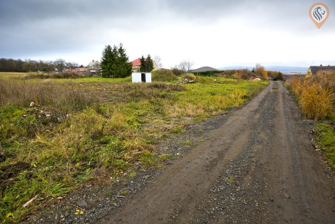 Zahrady, Košťany, 419 m² - 1