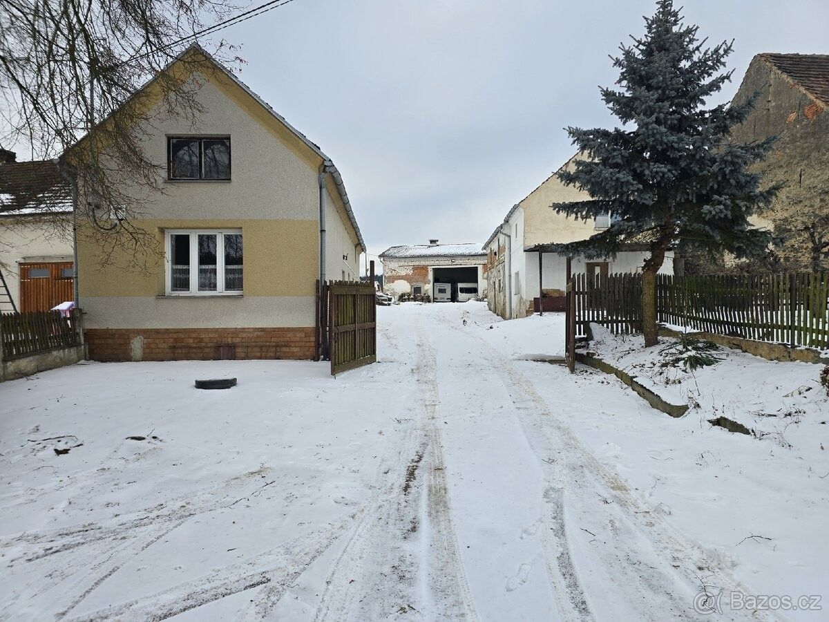 Rodinné domy, Pernarec, 330 36