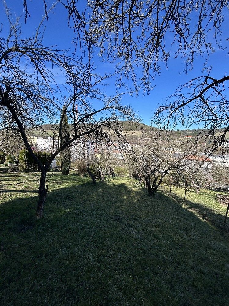 Zahrada, 654 m²