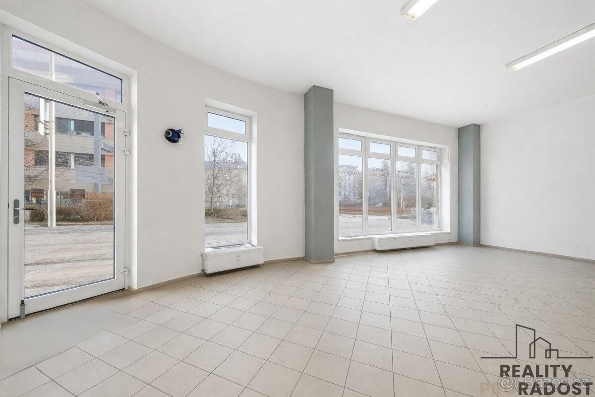 Obchodní prostory, Olomouc, 779 00