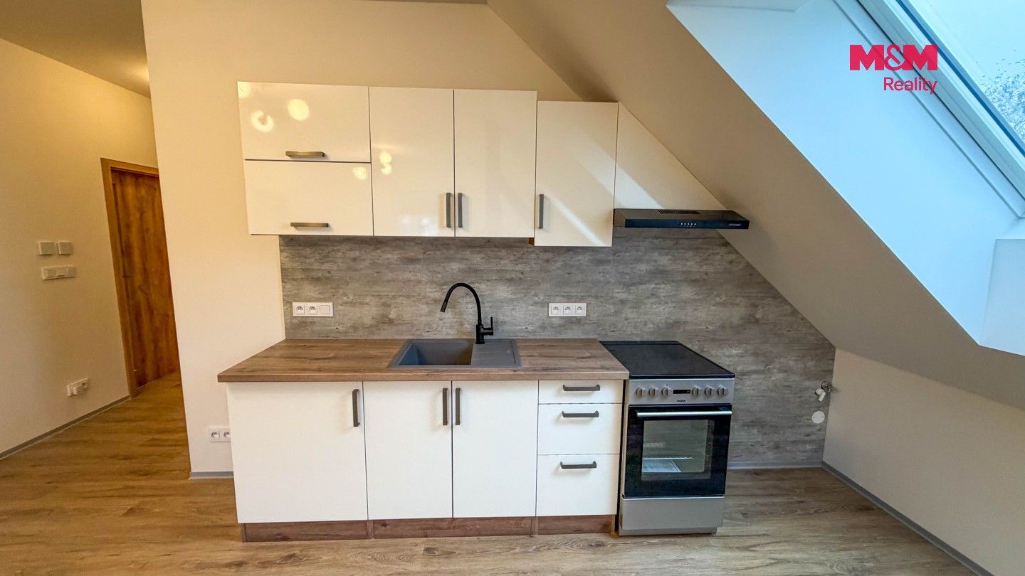 Byt 3+kk · 85 m² · Sklářská, Nový Bor - 3