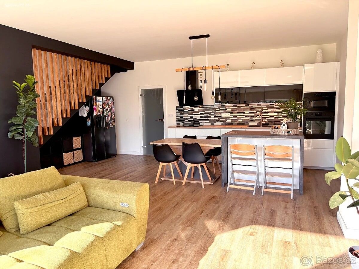 Rodinné domy, Bukovno, 293 01