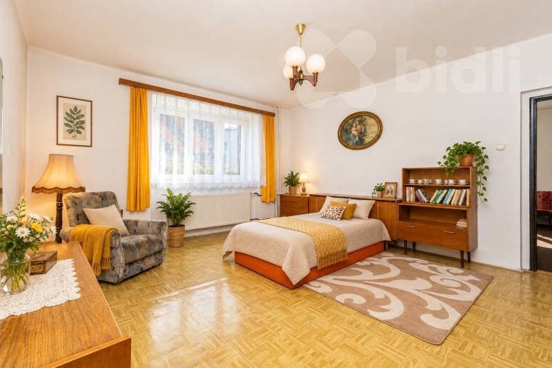 Rodinný dům · 279 m² · Okřesaneč - 3