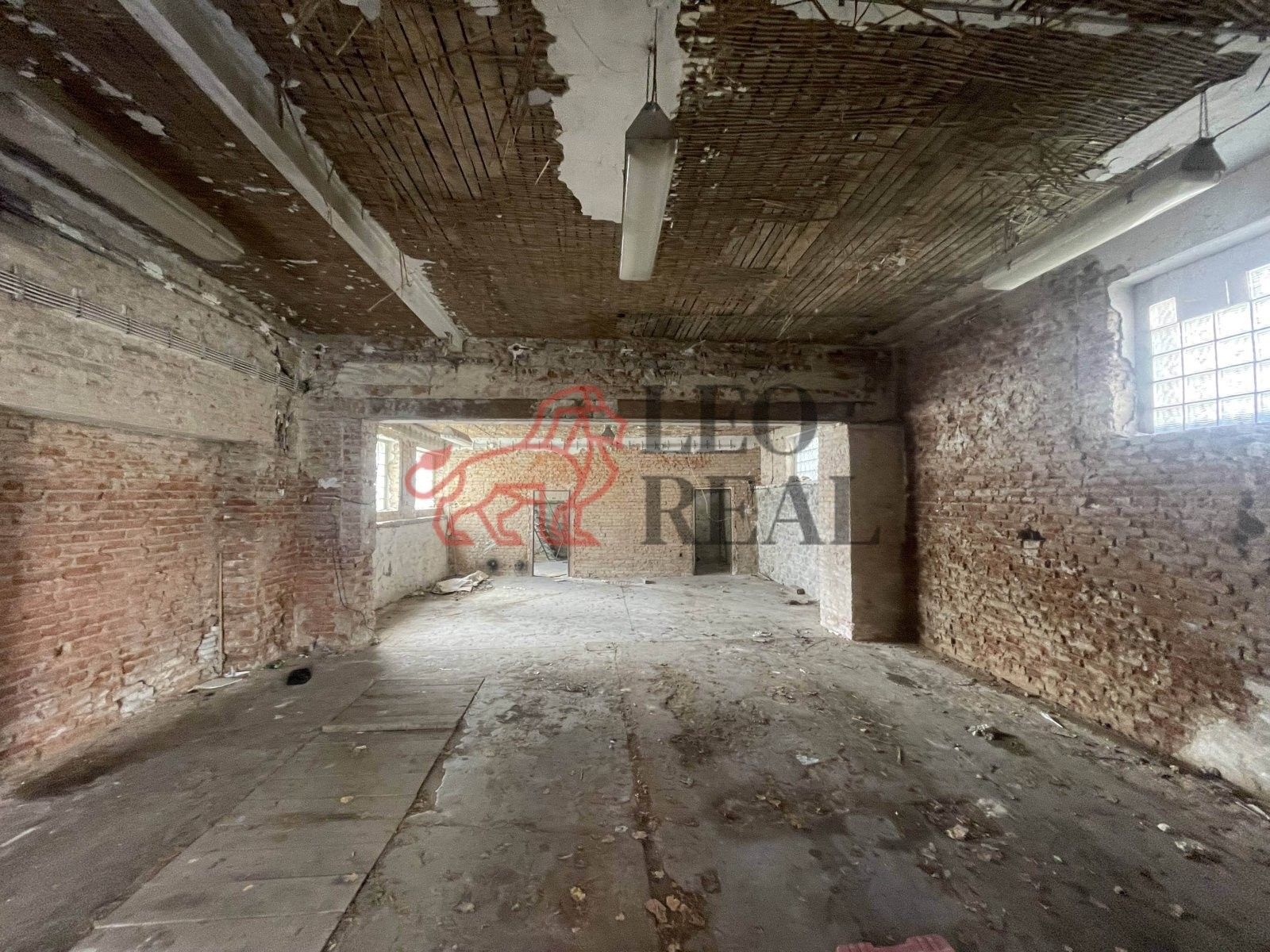 Pronájem garáž - Pasteurova, Ústí nad Labem, 120 m²