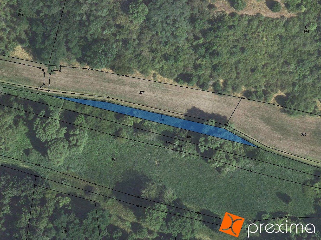 Pozemek, 90 m²