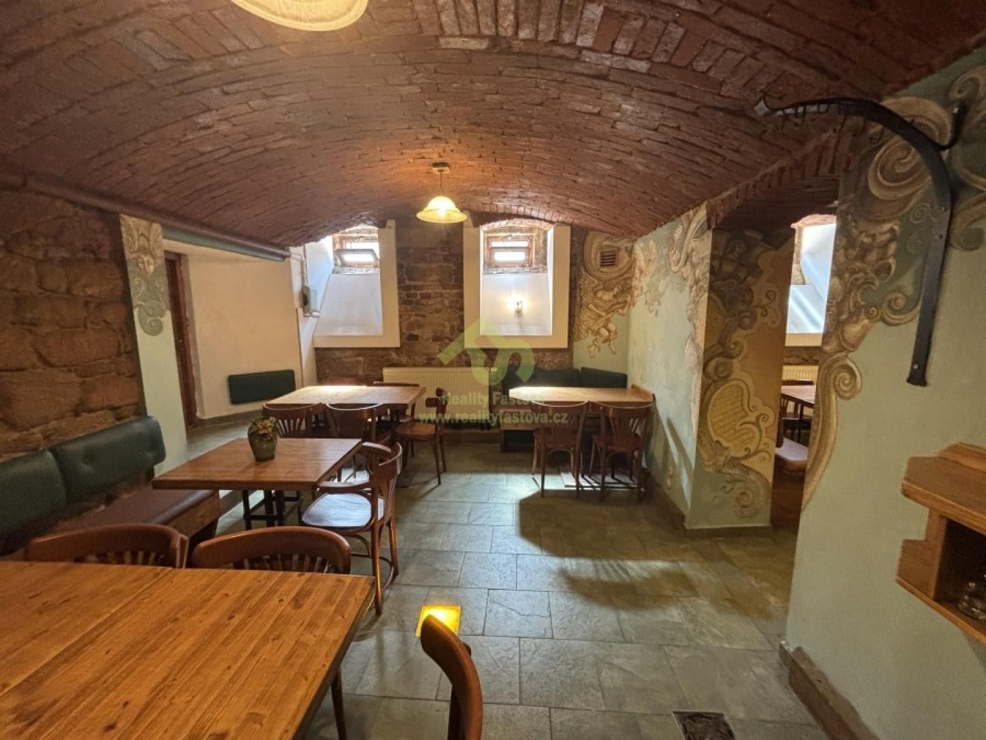 Restaurace, Lindauerova, Plzeň Východní Předměstí, 124 m² - 1