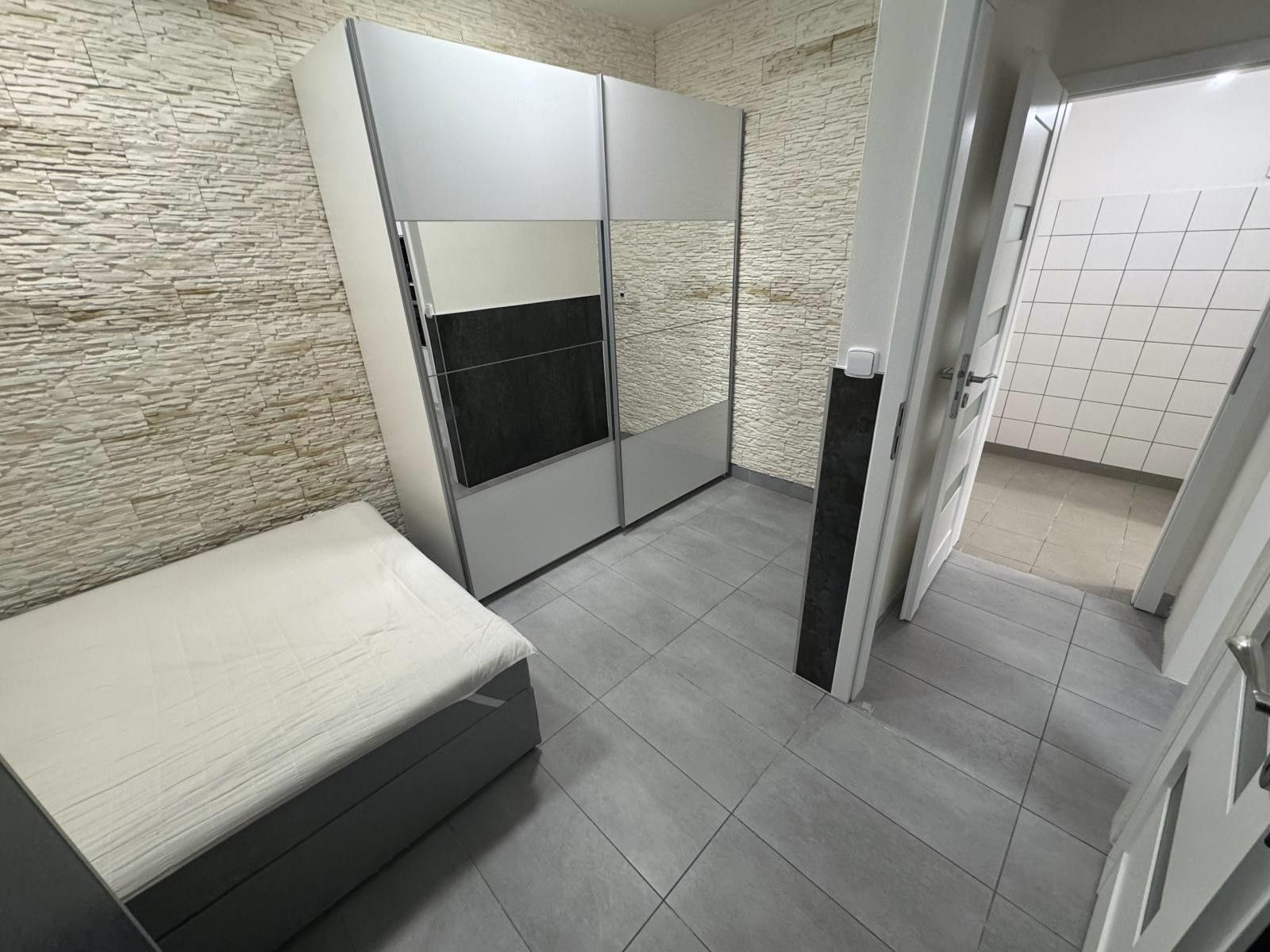 Byt 2+kk · 51 m² · Třinecká, Praha - 4