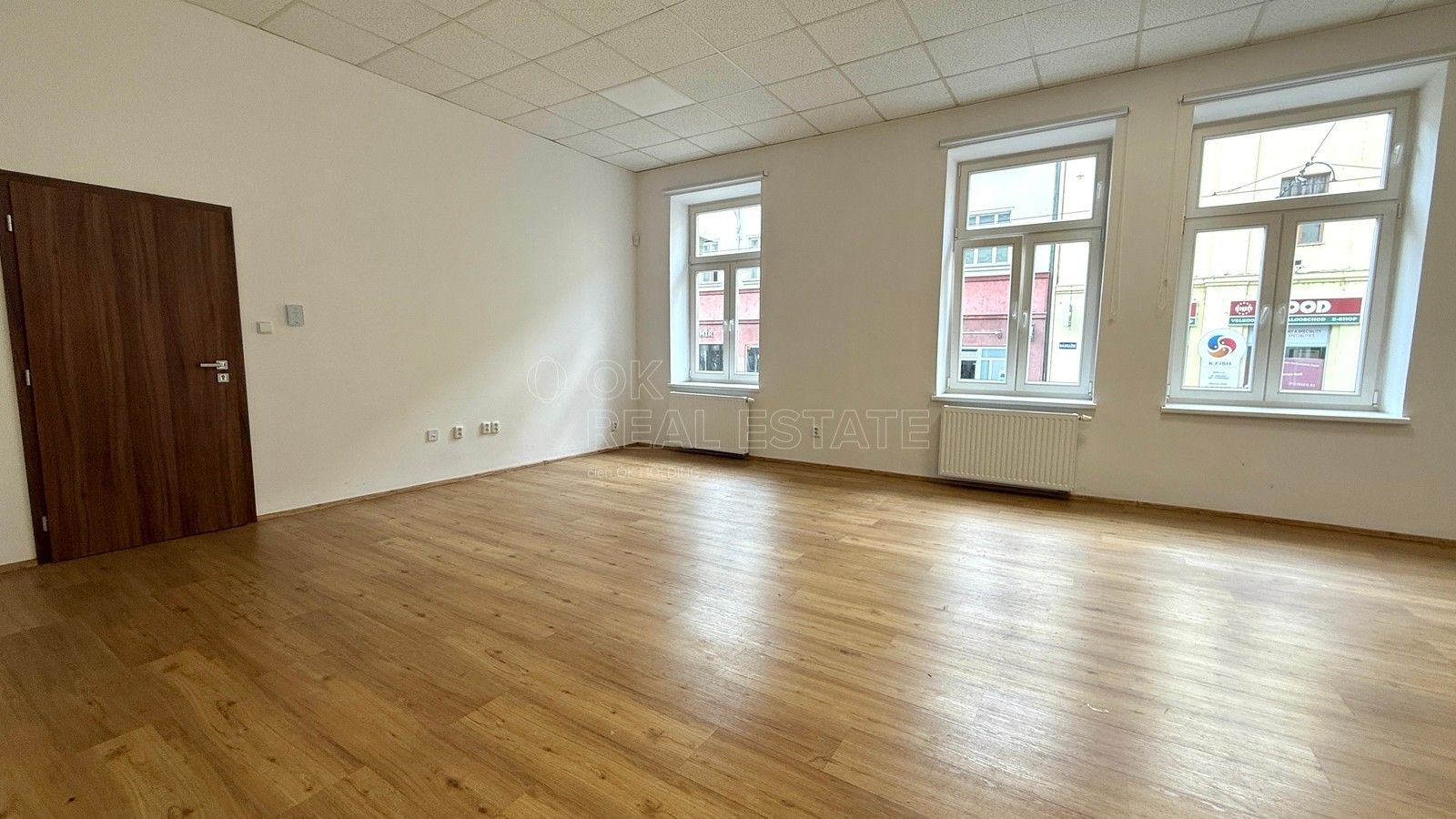 Pronájem kancelář - Nádražní, Ostrava, 75 m²