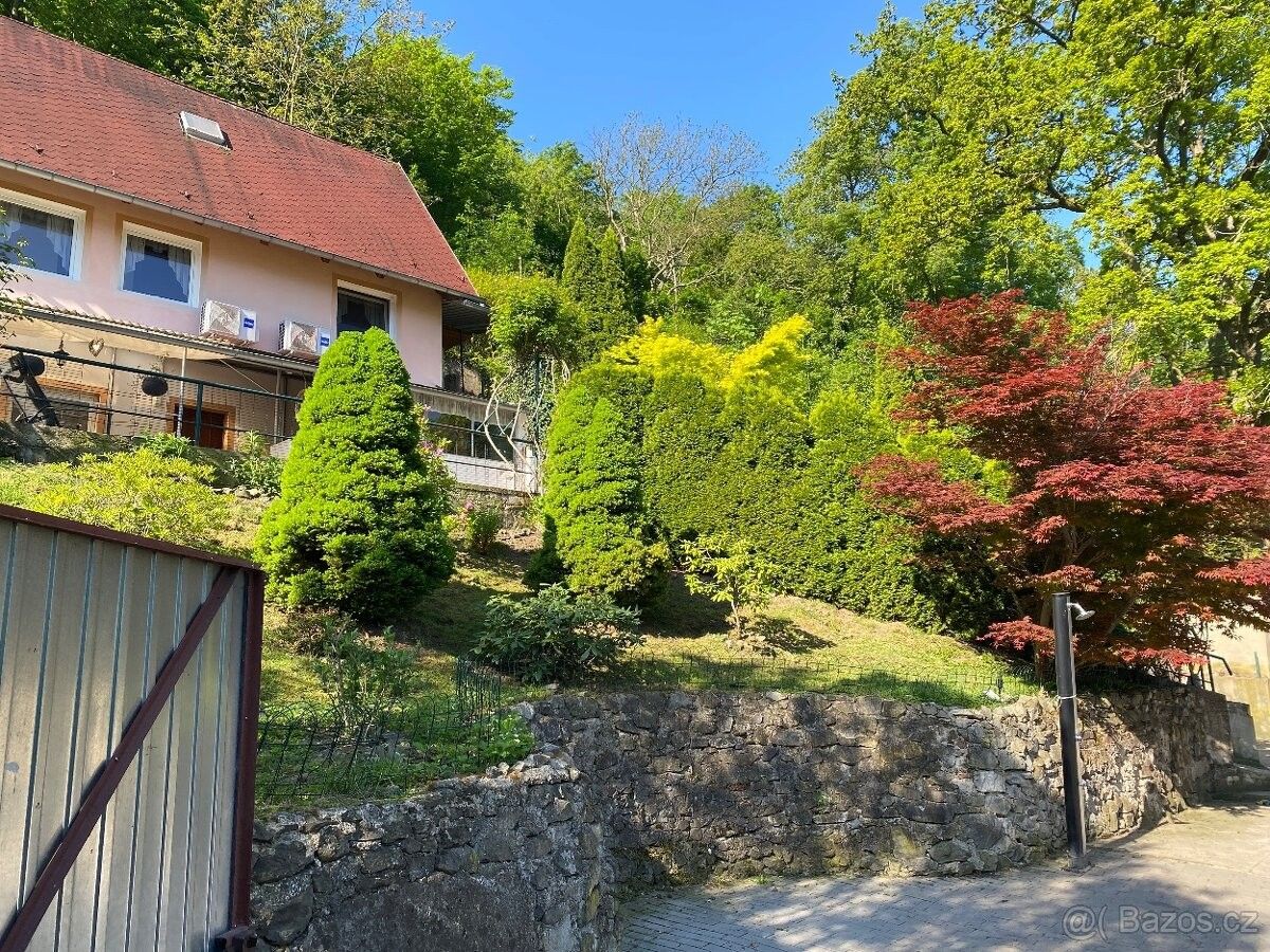 Chaty, Ústí nad Labem, 400 01