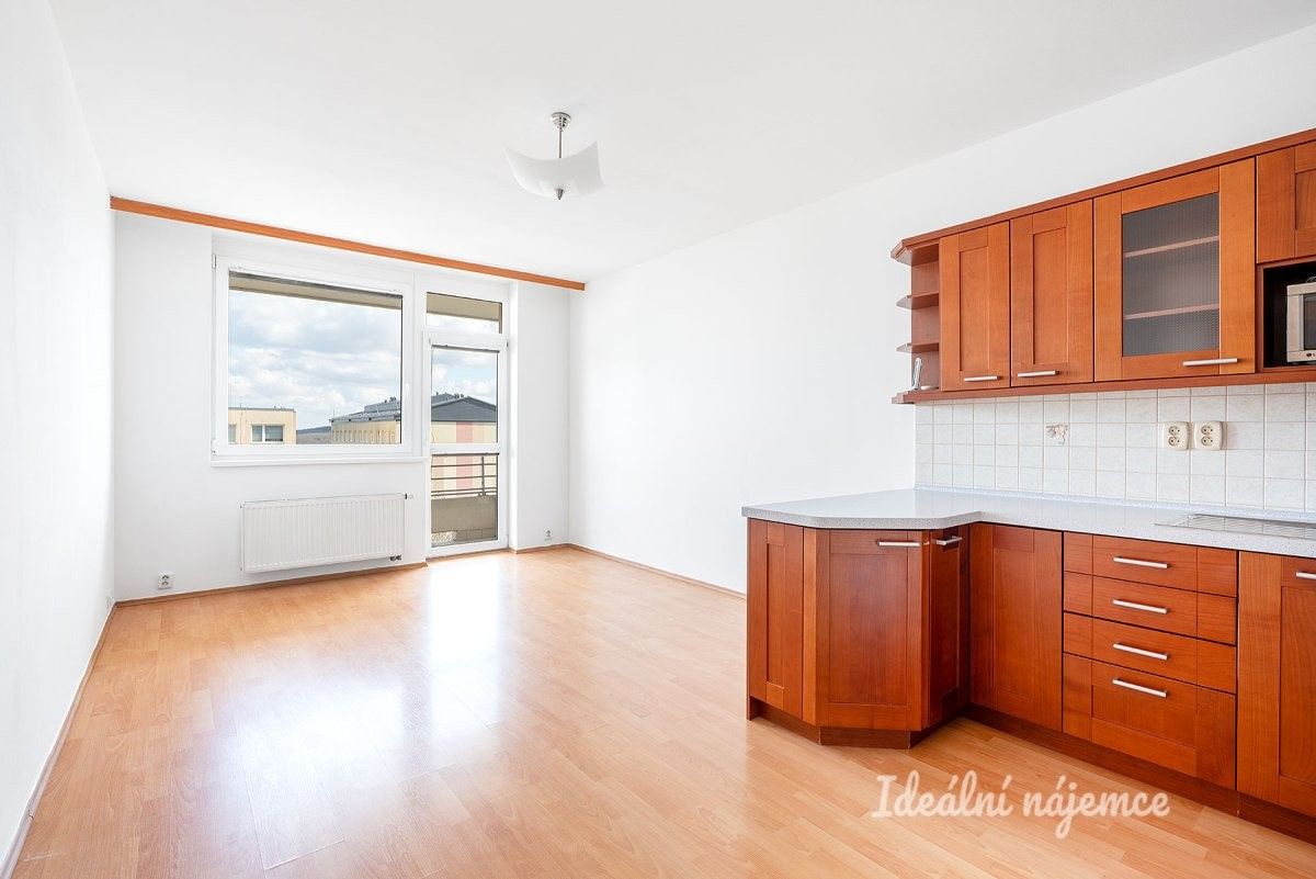 2+kk, Zrzavého, Praha, 45 m²