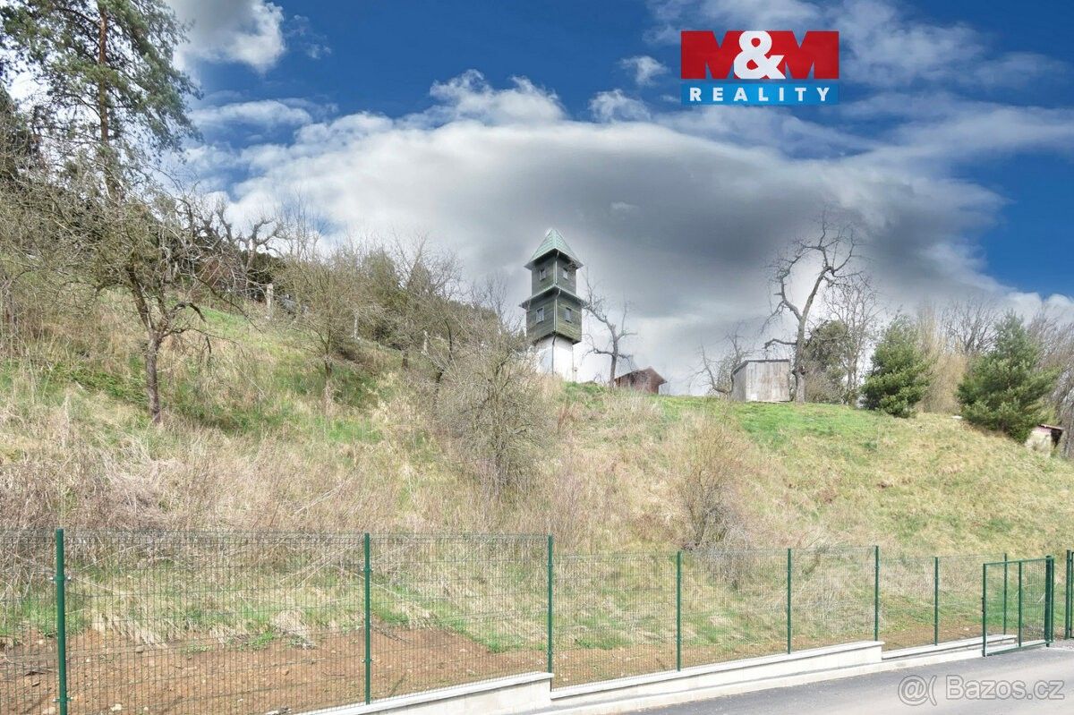 Pozemky pro bydlení, Komárov u Hořovic, 267 62