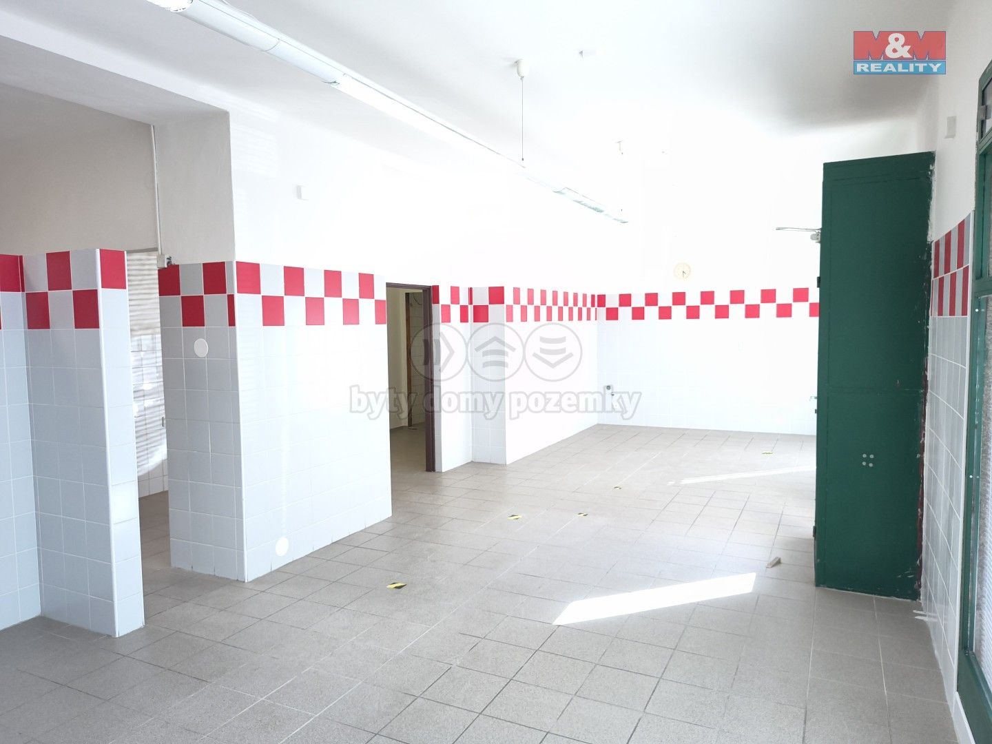 Pronájem obchodní prostory - Jana Masaryka, Vlašim, 100 m²