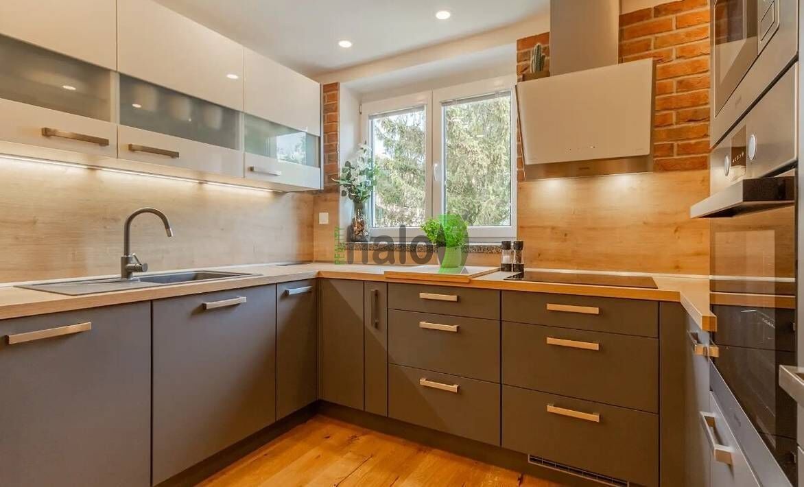 Pronájem byt 2+1 - Čéčova, České Budějovice, 65 m²