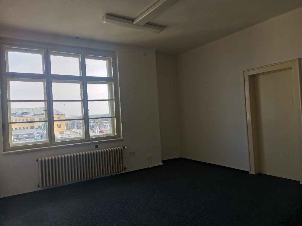 Kanceláře, Pardubice Semtín, 27 m² - 2
