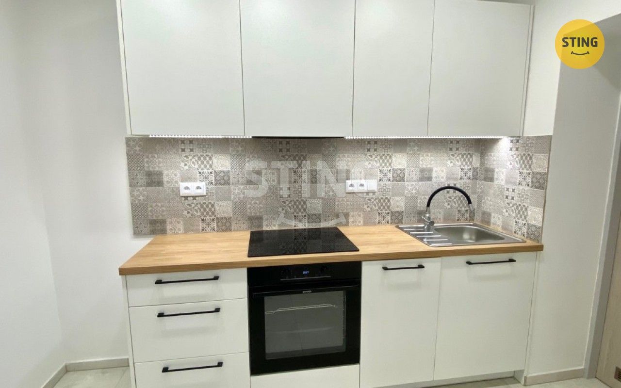 Pronájem byt 2+1 - náměstí Svaté Trojice, Opava, 57 m²