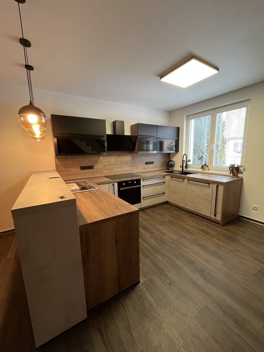 Pronájem byt 4+kk - U Potoka, Hlušovice, 139 m²