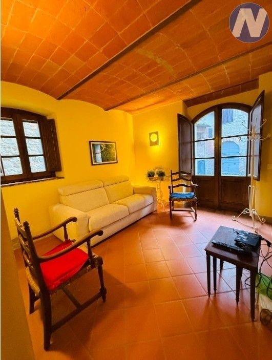 Rodinné domy, 987 66, Zahraničí