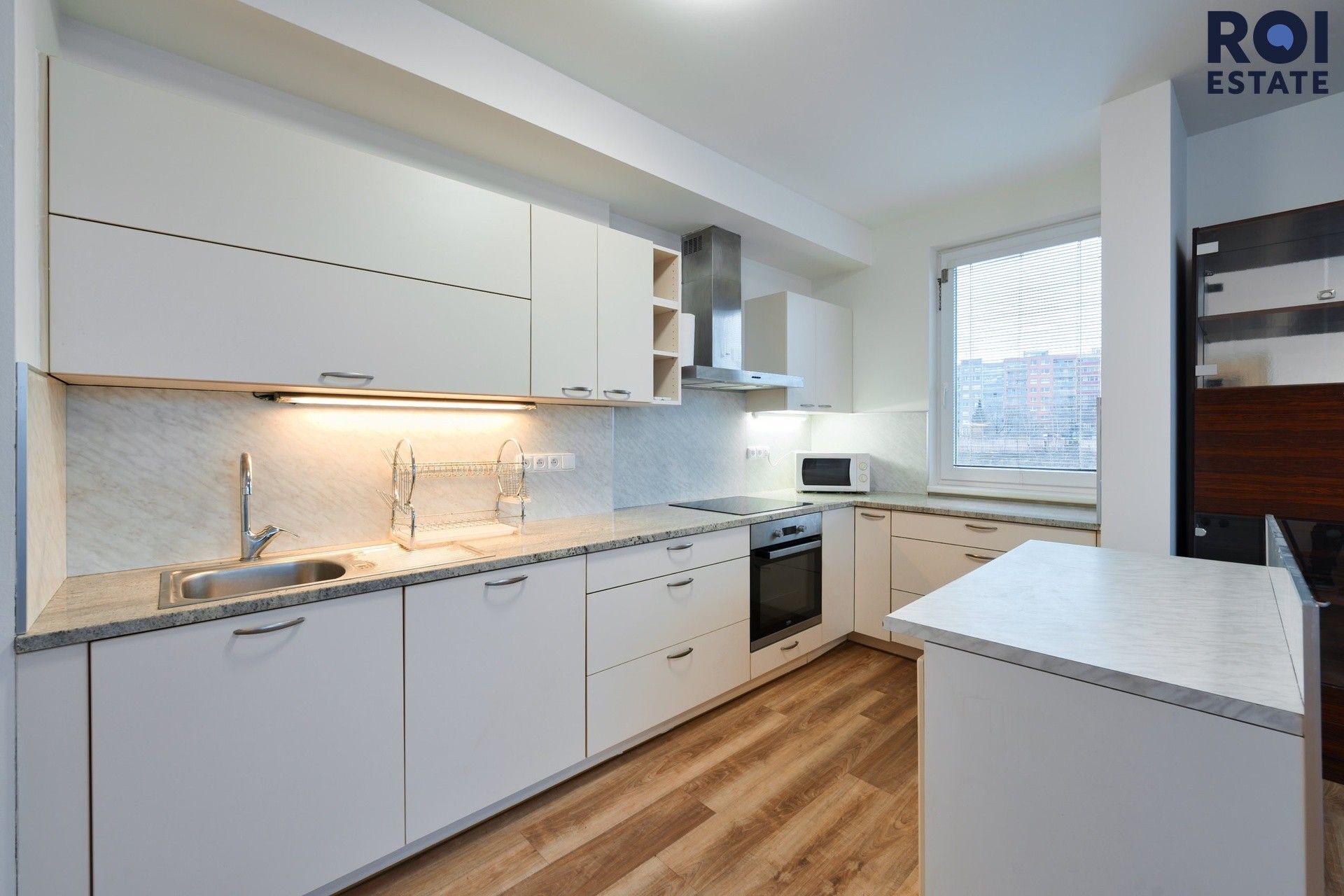 3+kk, Marešova, Praha, 80 m²