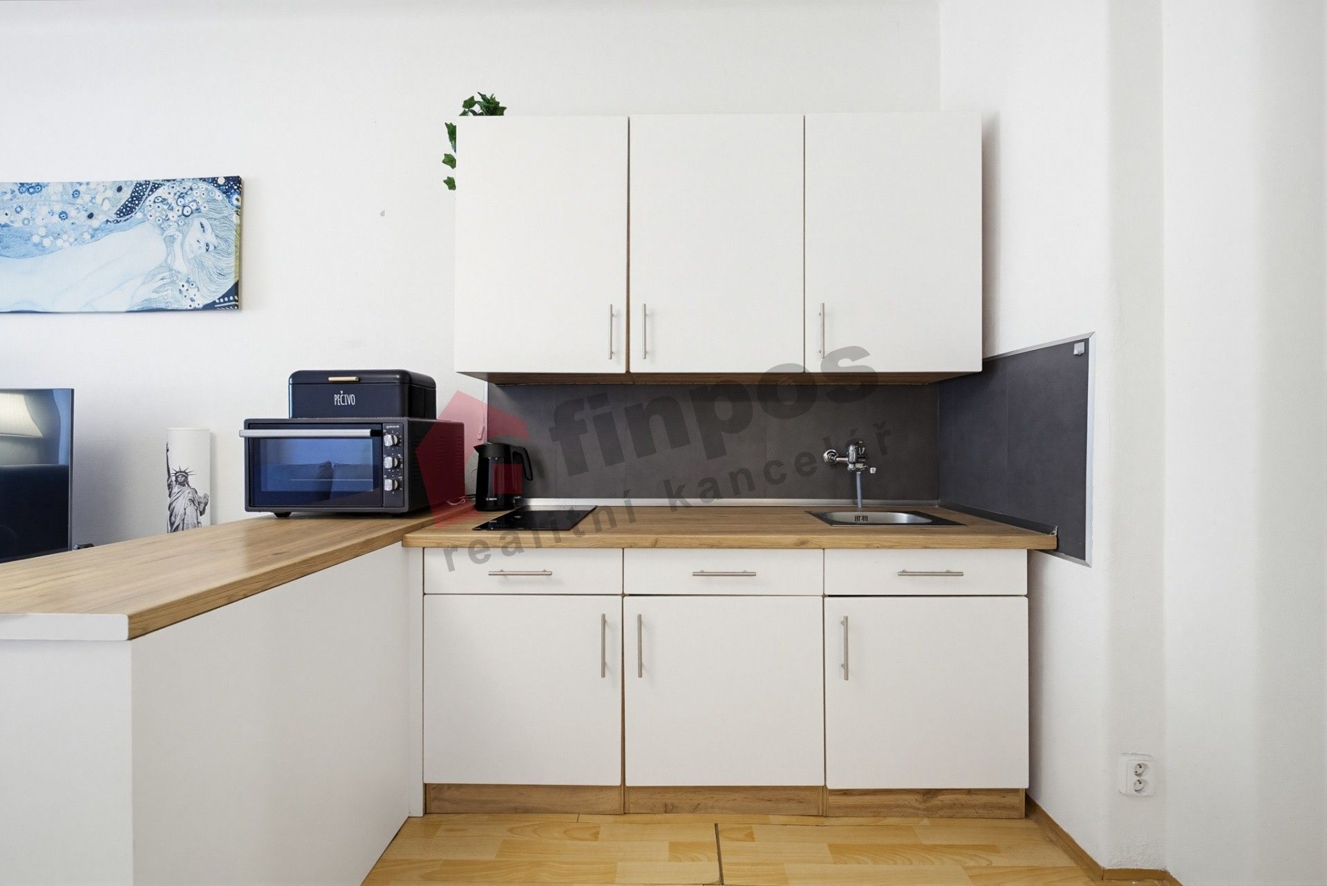 2+kk, náměstí Dr. Václava Holého 1050, Praha Libeň, 57 m² - 2
