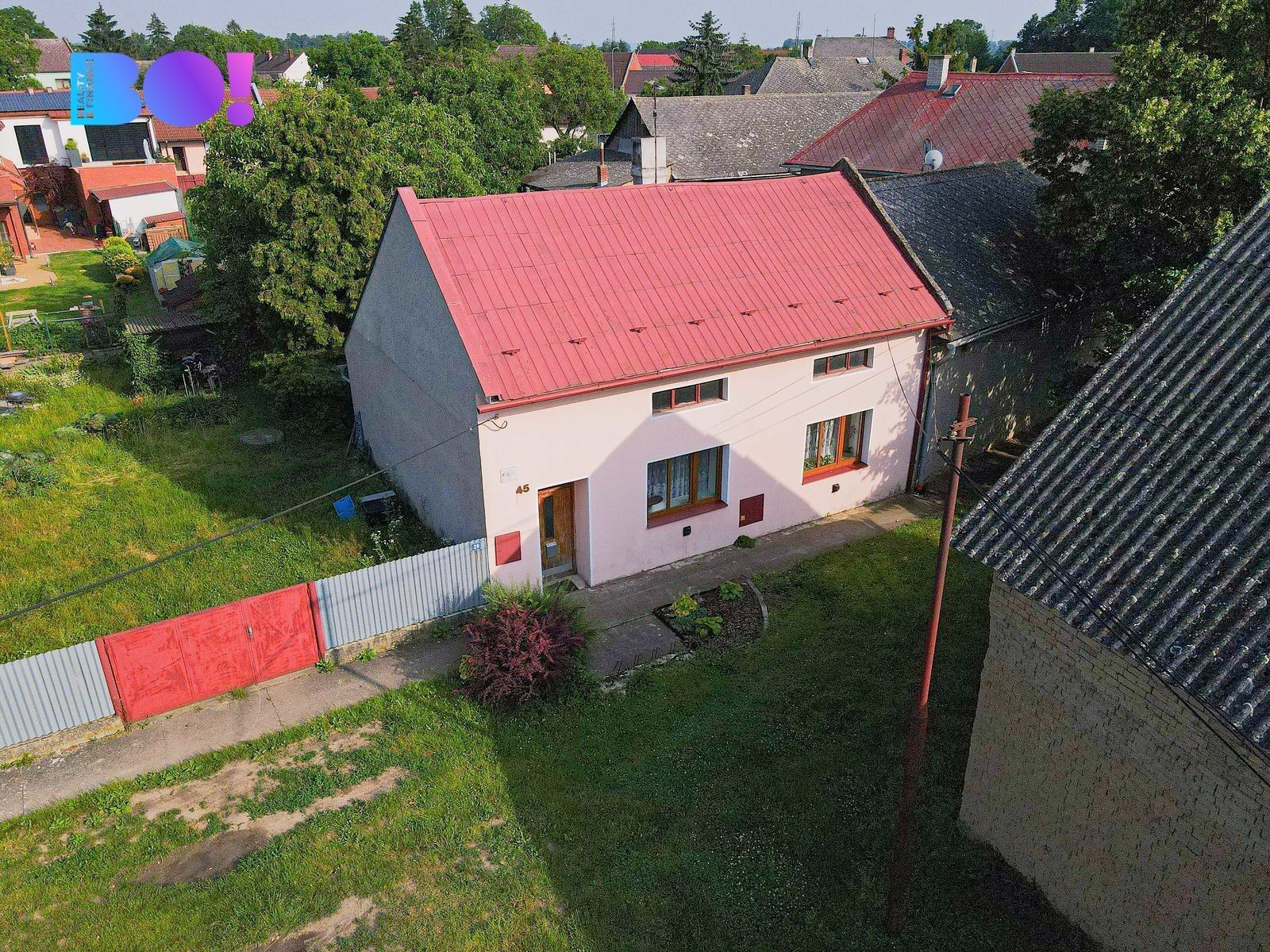 Prodej dům - Náves, Vlkoš, 100 m²