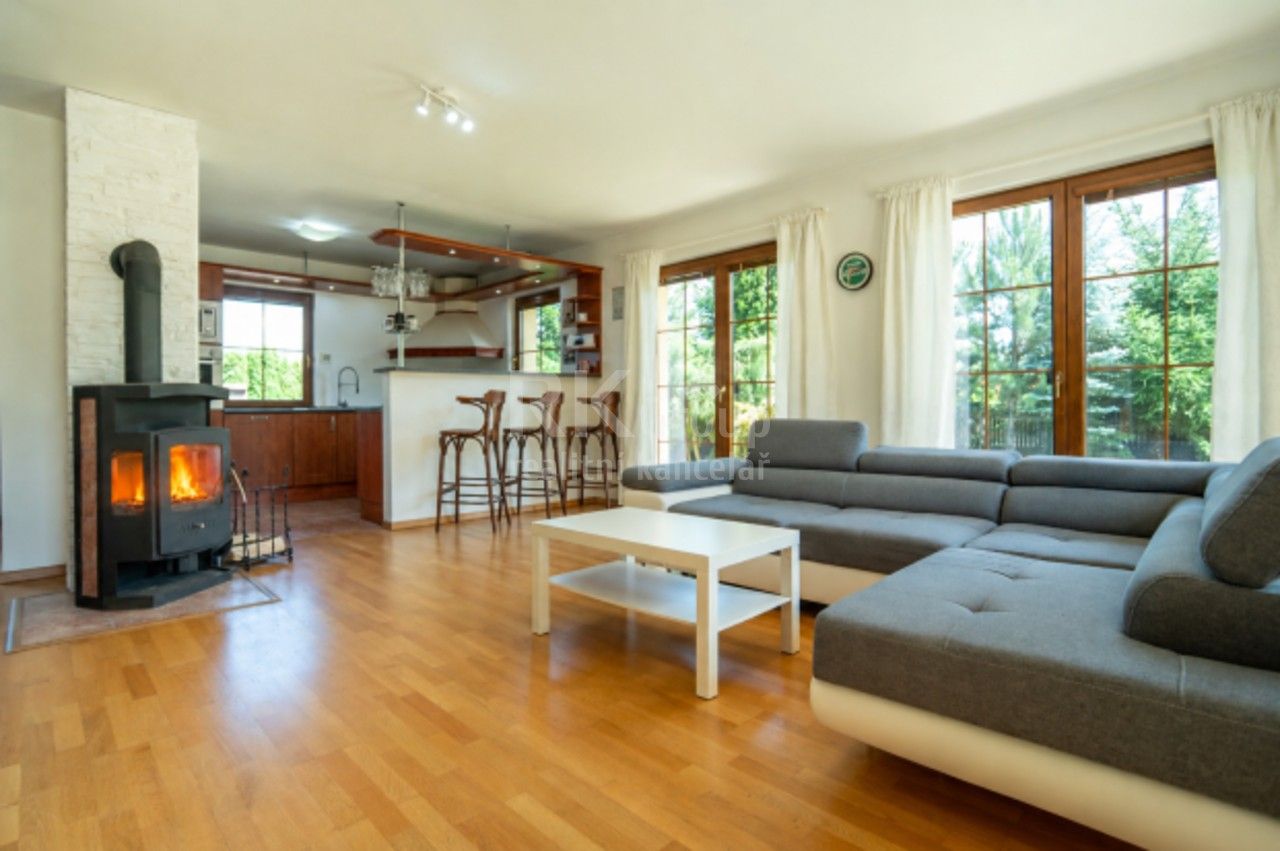 Rodinné domy, Sadová, Lány, 338 m² - 2