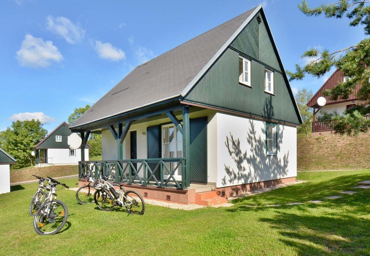 Chaty, Černý Důl - Čistá v Krkonoších, Královéhradecký kraj - 1