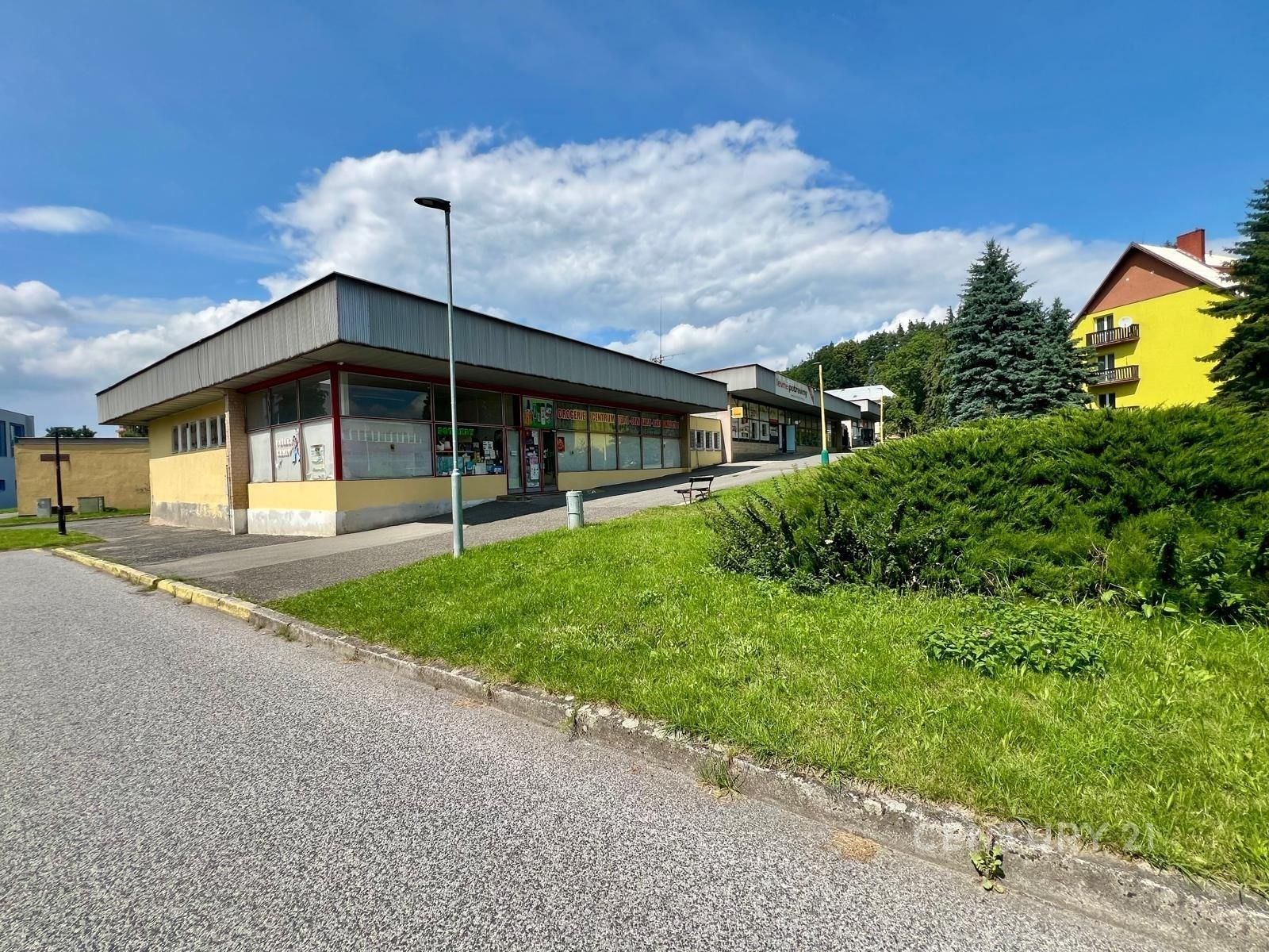 Pronájem obchodní prostory - Revoluční, Stráž pod Ralskem, 506 m²